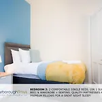 - Victorian Townhouse - 5 Bedrooms - Sleeps 9 Nyaraló