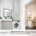 - Victorian Townhouse - 5 Bedrooms - Sleeps 9