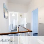 - Victorian Townhouse - 5 Bedrooms - Sleeps 9 * Scarborough