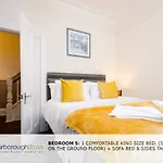 Nyaraló - Victorian Townhouse - 5 Bedrooms - Sleeps 9 *