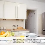بيت للعطل - Victorian Townhouse - 5 Bedrooms - Sleeps 9