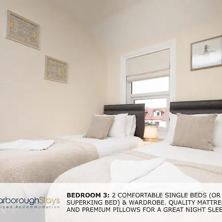 - Victorian Townhouse - 5 Bedrooms - Sleeps 9