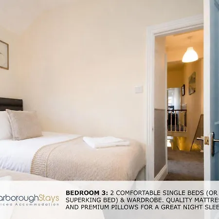 - Victorian Townhouse - 5 Bedrooms - Sleeps 9 * Scarborough