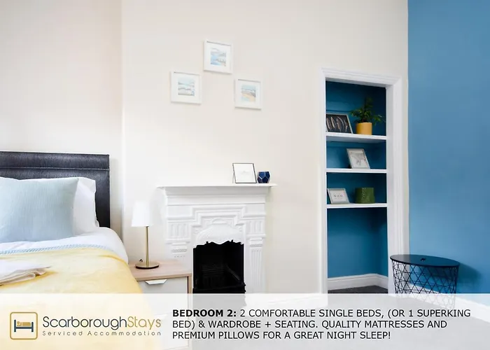 - Victorian Townhouse - 5 Bedrooms - Sleeps 9 *