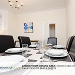 - Victorian Townhouse - 5 Bedrooms - Sleeps 9 Ferienhaus