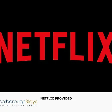 - Victorian Townhouse - 5 Bedrooms - Sleeps 9